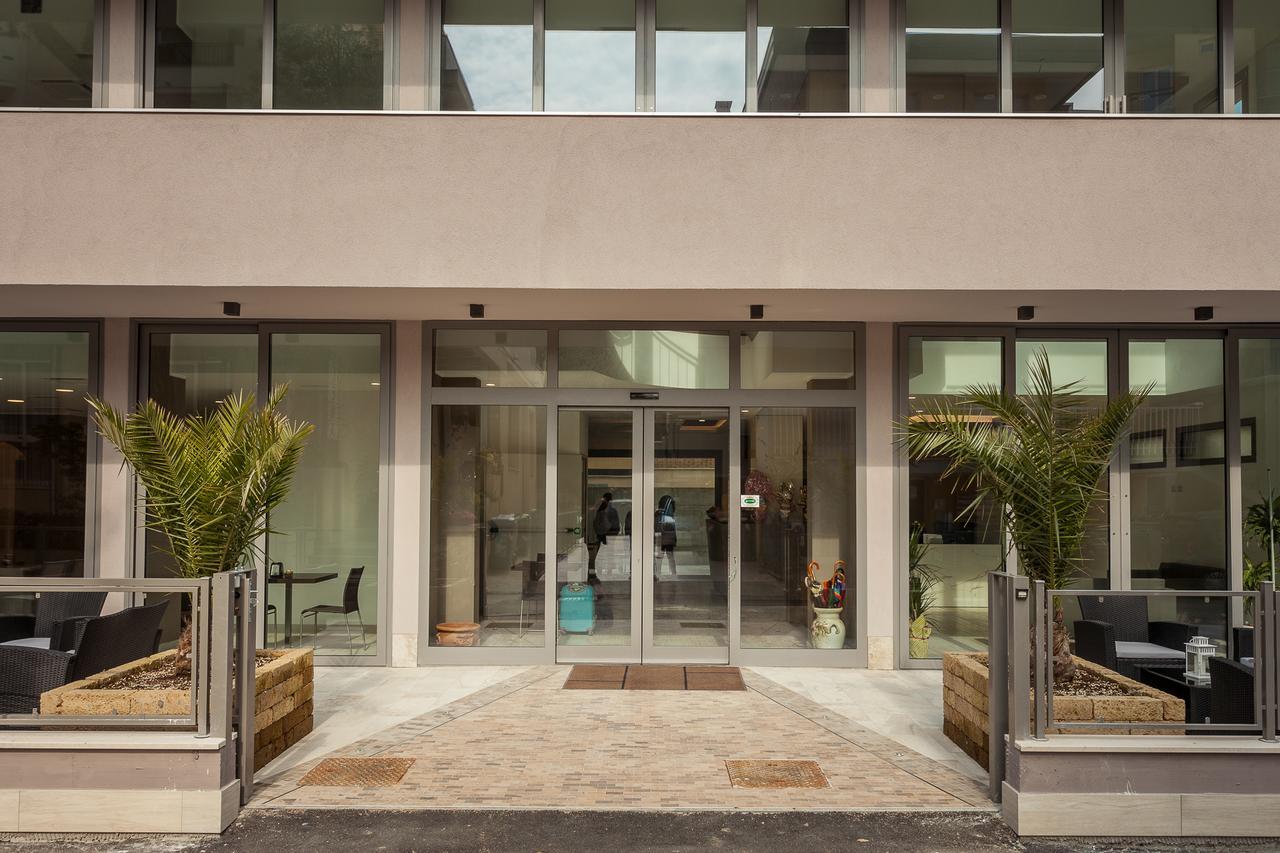 Hotel Gioia Rimini Exterior photo